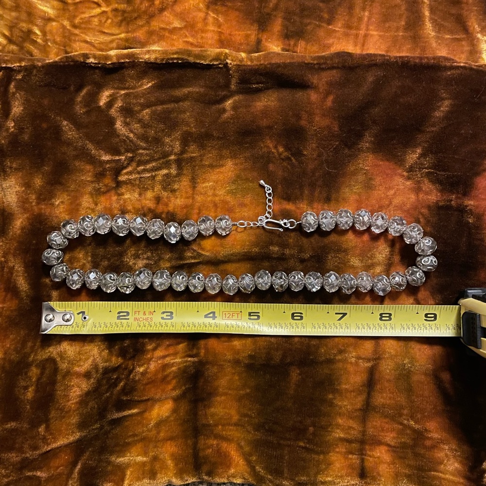 HP VTG Crystal and Silvertone Necklace - Picture 3 of 3